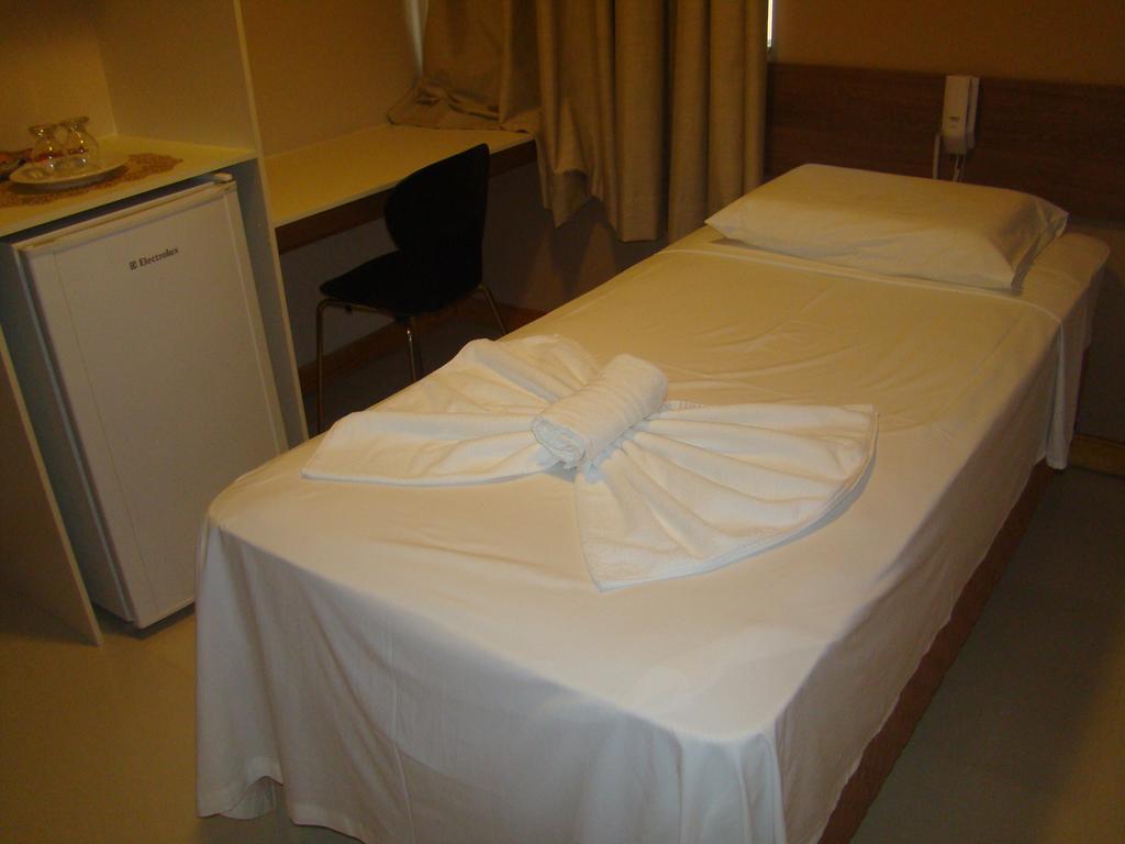 Hotel Paraiso Das Aguas Тукану Экстерьер фото